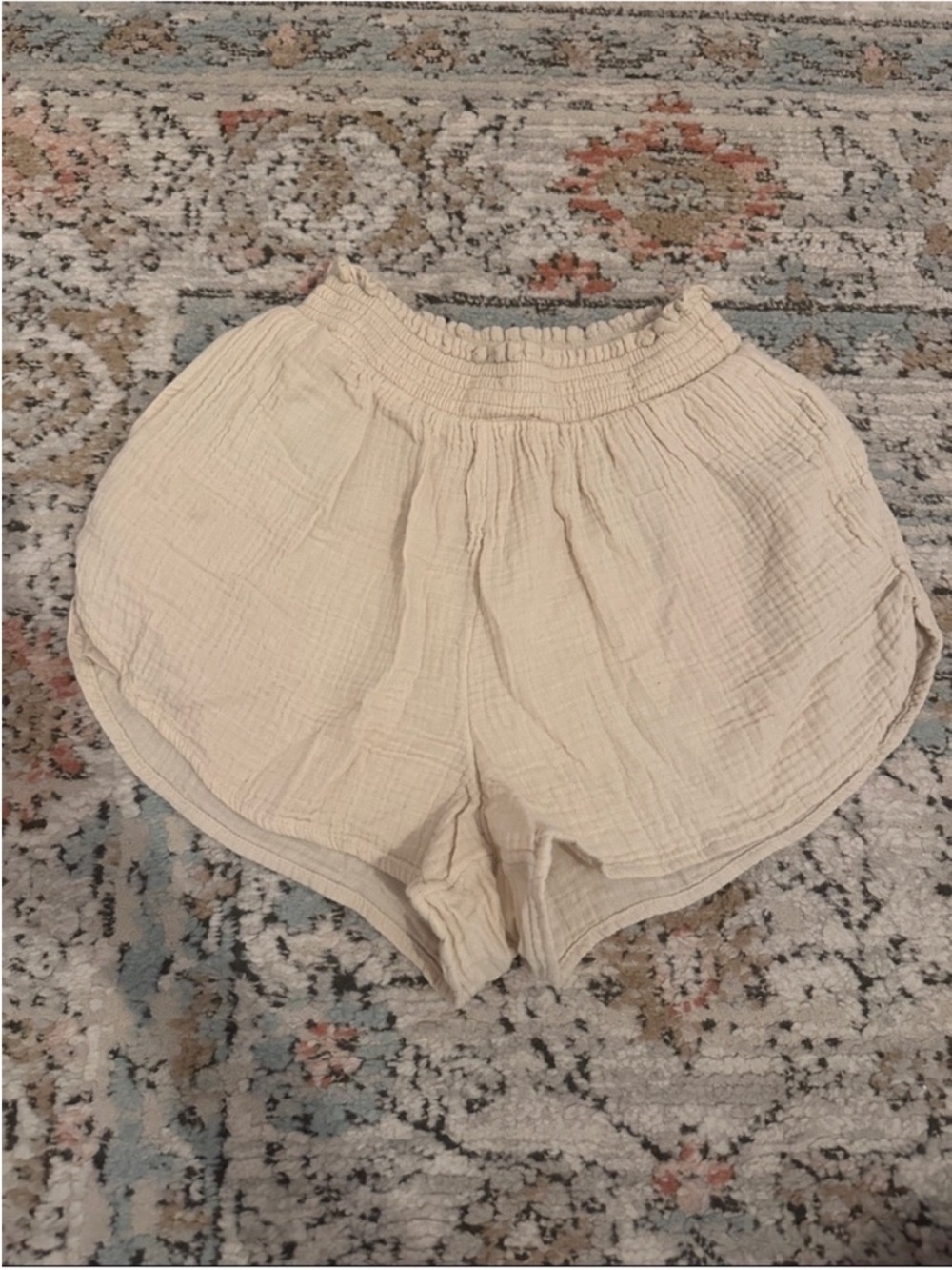 Aerie Cream Gauzy High-Waisted Shorts | XXS